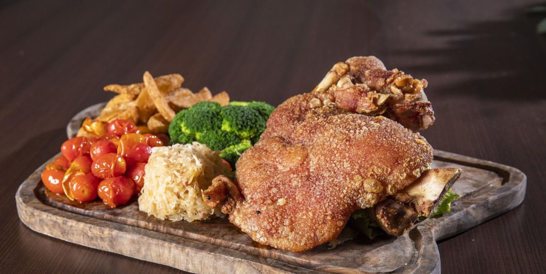 Deep-Fried Crispy Pork Knuckle with Sauerkraut